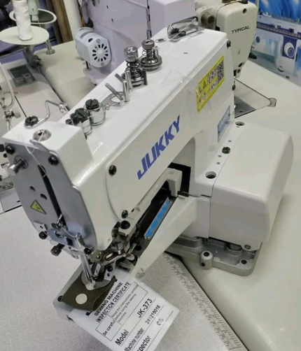 Lease Your Button Attacher Machine to Nualocal